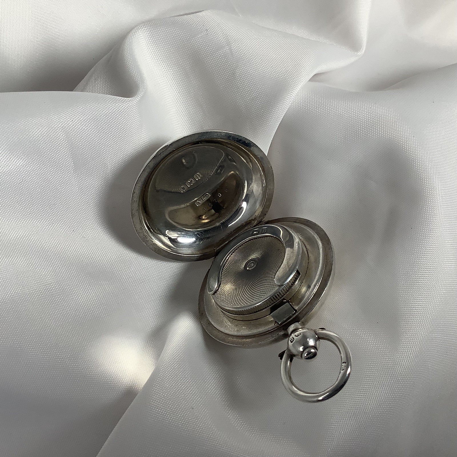 SOVEREIGN CASE SINGLE ANTIQUE HM SILVER 32g ‘AARON LUFKIN DENNISON’ 1912