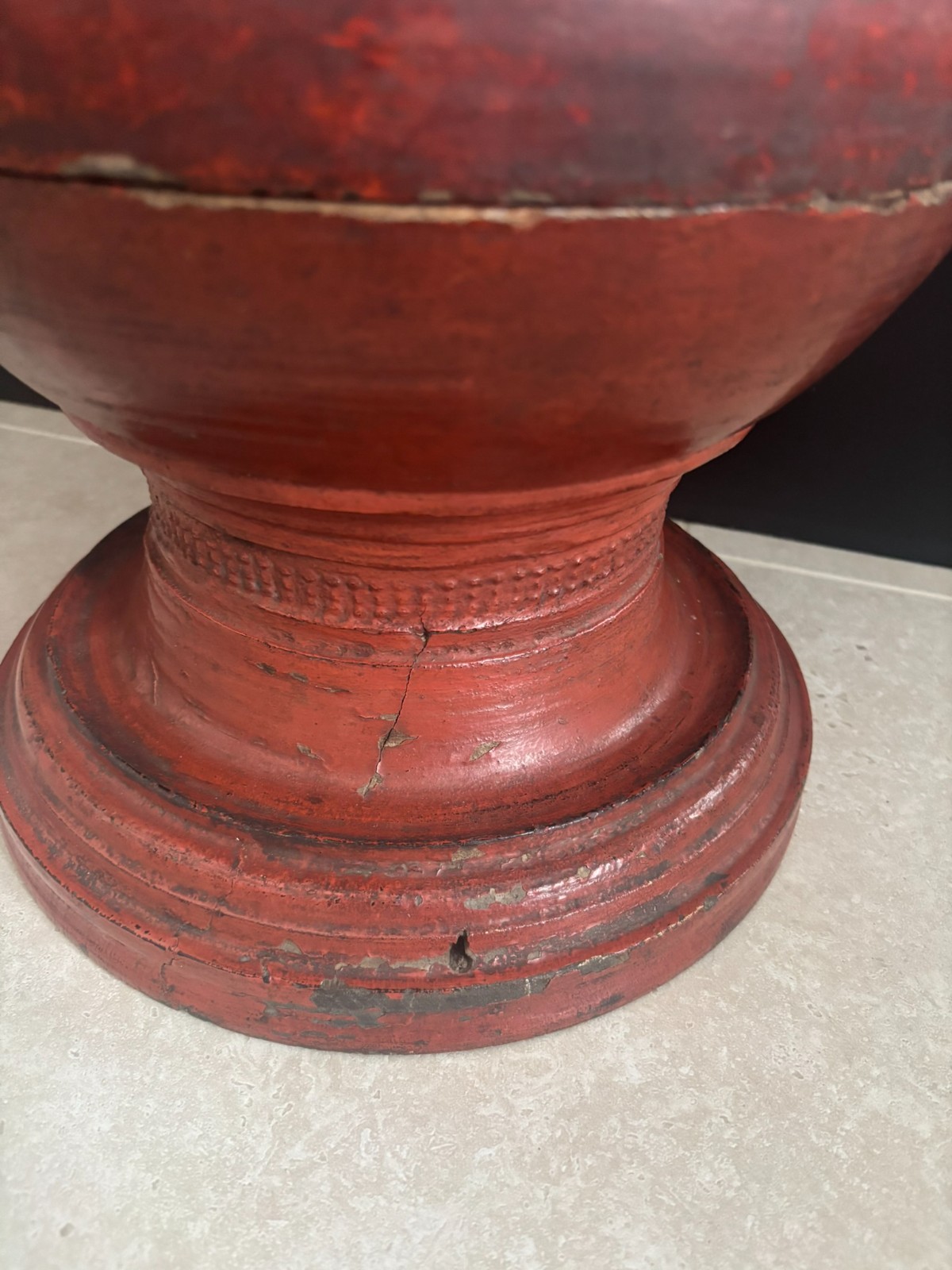 19th Century Burmese Lacquered Offering Vessel (Hsun Ok) – 60 cm