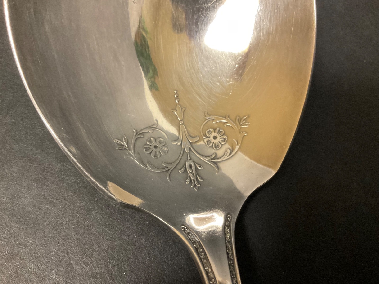 Serving Spoon 8.5″ Triumph pattern Rogers & Sons 1925 AA Silverplate
