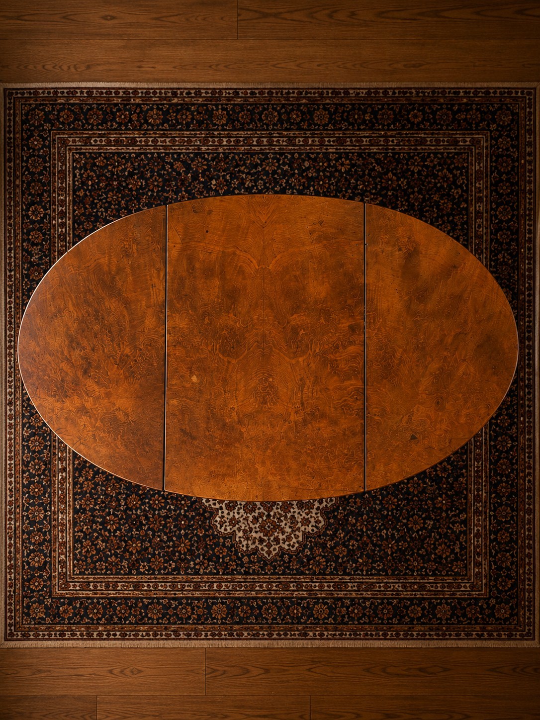 Vintage Walnut Drop Leaf Side Table Occasional Lamp Table Queen Anne Style