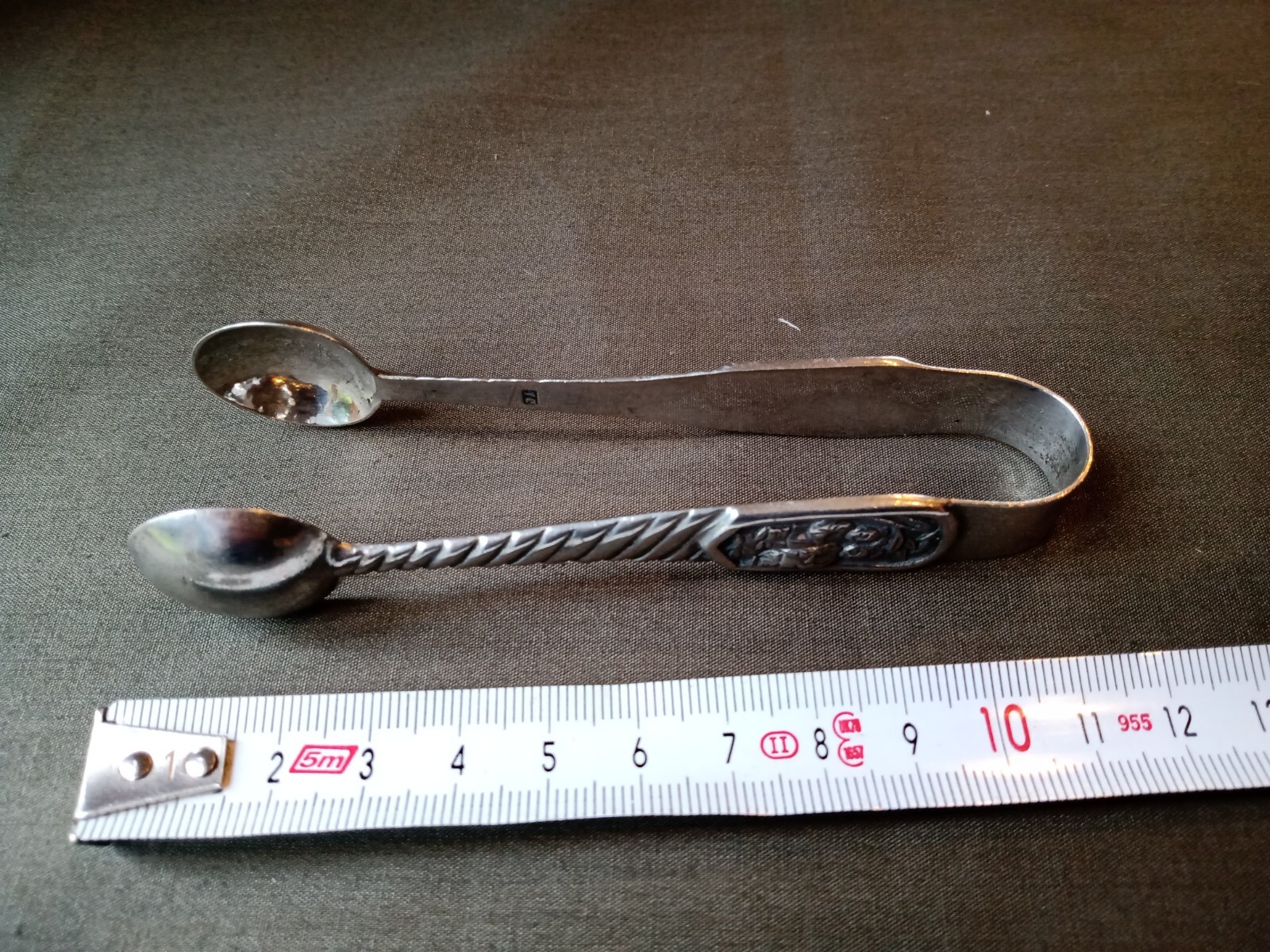 ANTIQUE QUALITY CHINESE SOLID SILVER SUGAR TONGS; MAKER: TUCK CHANG 1890 – 1915