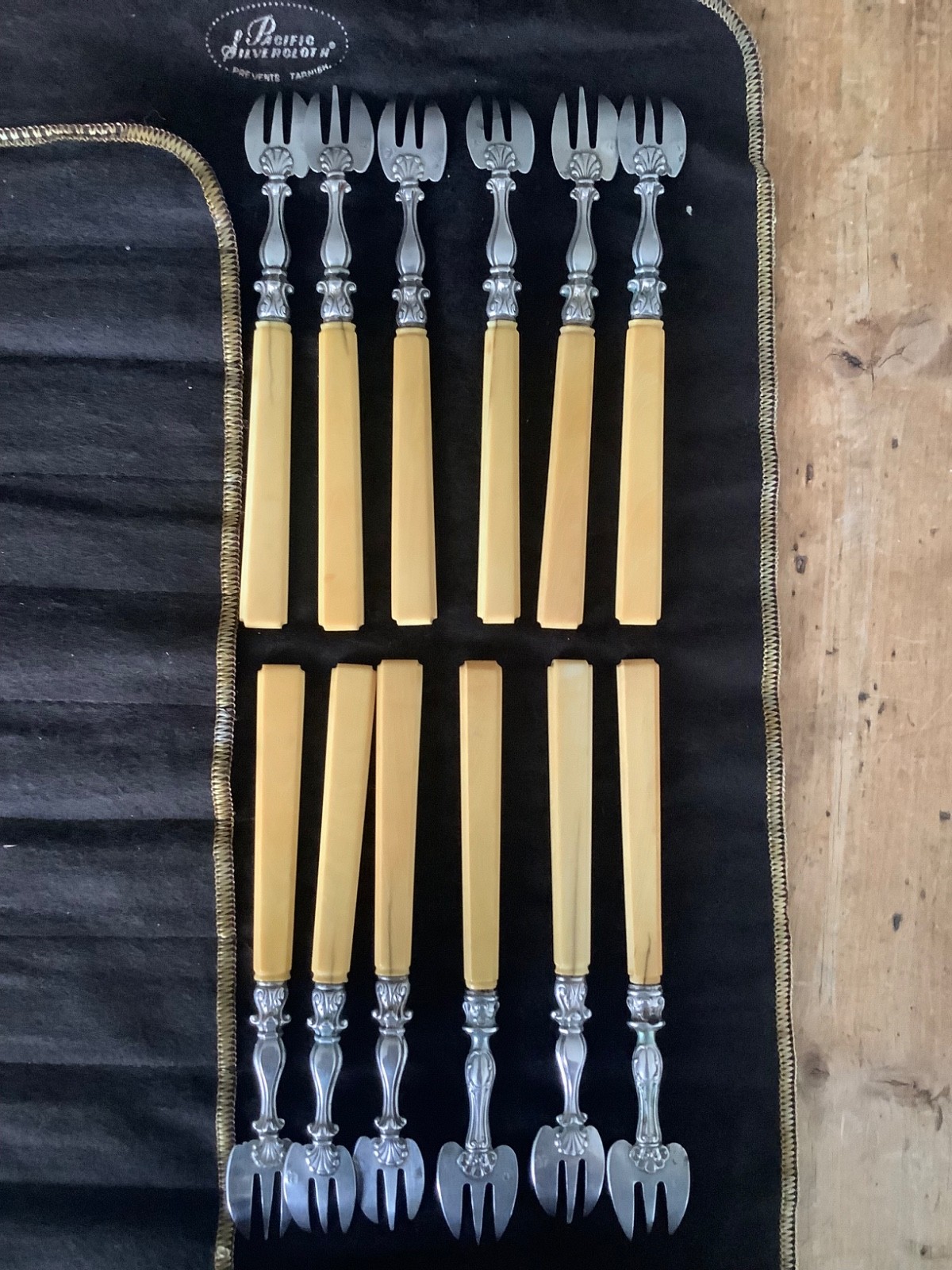 Vintage Silver Plated Flatware Oyster Forks Set of 12 Unmarked Estate Lot