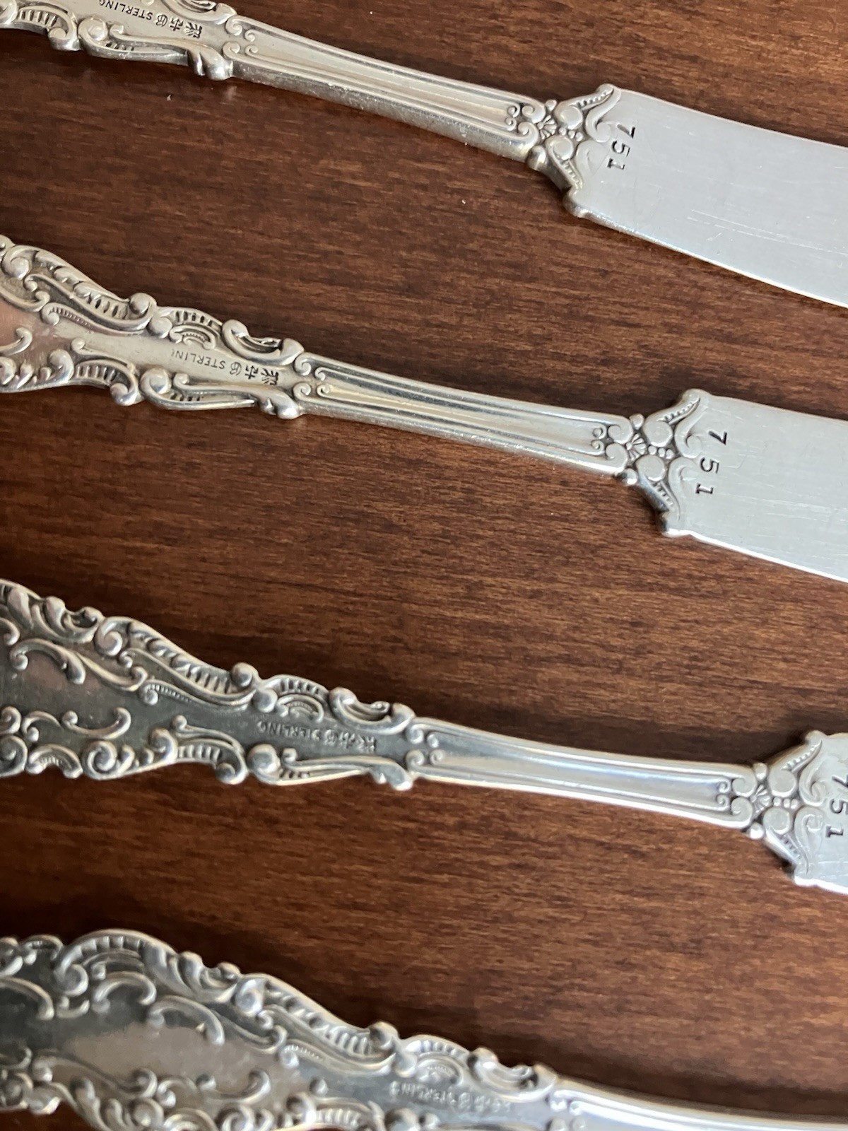 Set of 4 – Gorham Sterling Silver Butter Spreaders In Luxembourg Pattern