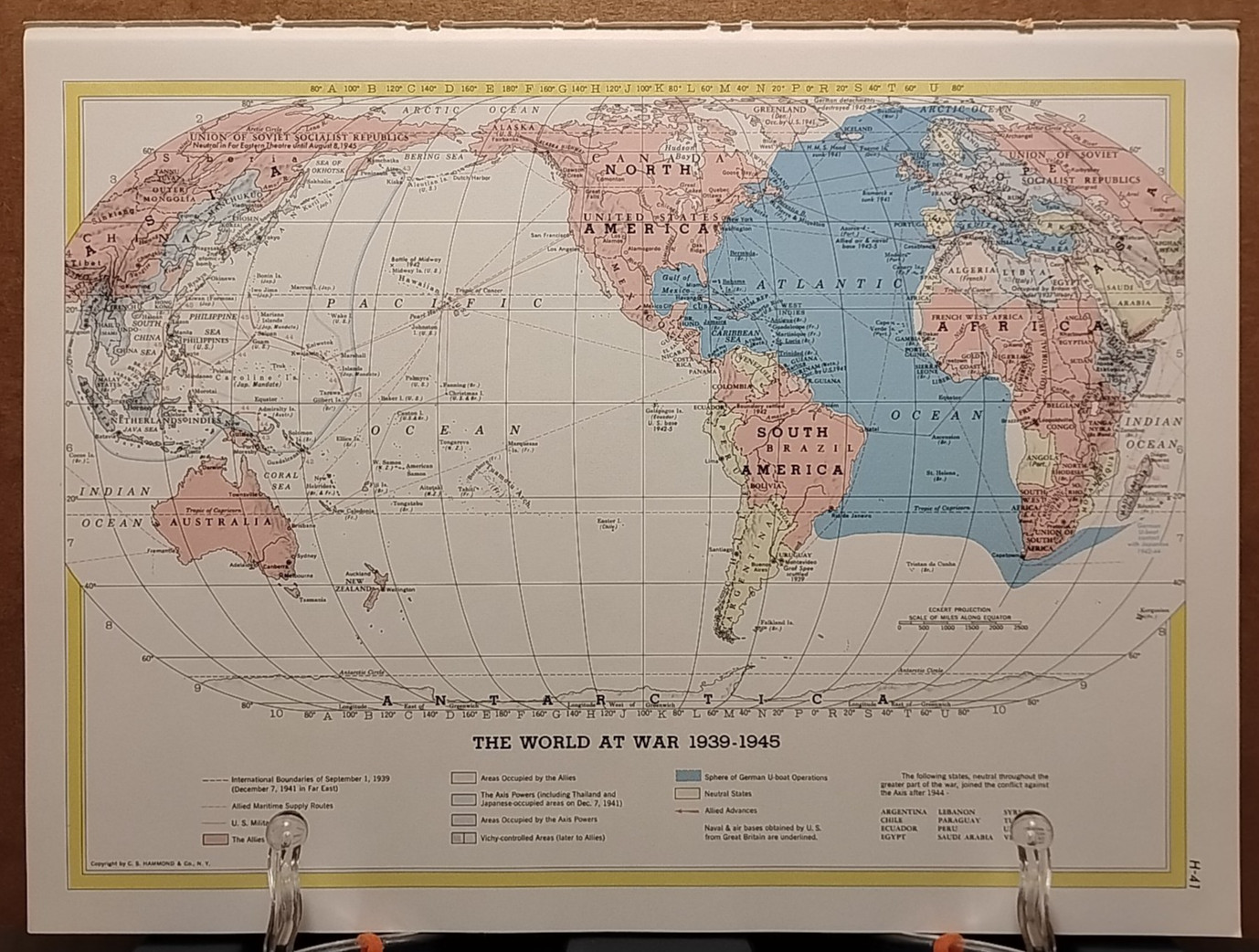 1973 Vintage WORLD AT WAR WWII Atlas Map MCM Hammond Medallion World Atlas