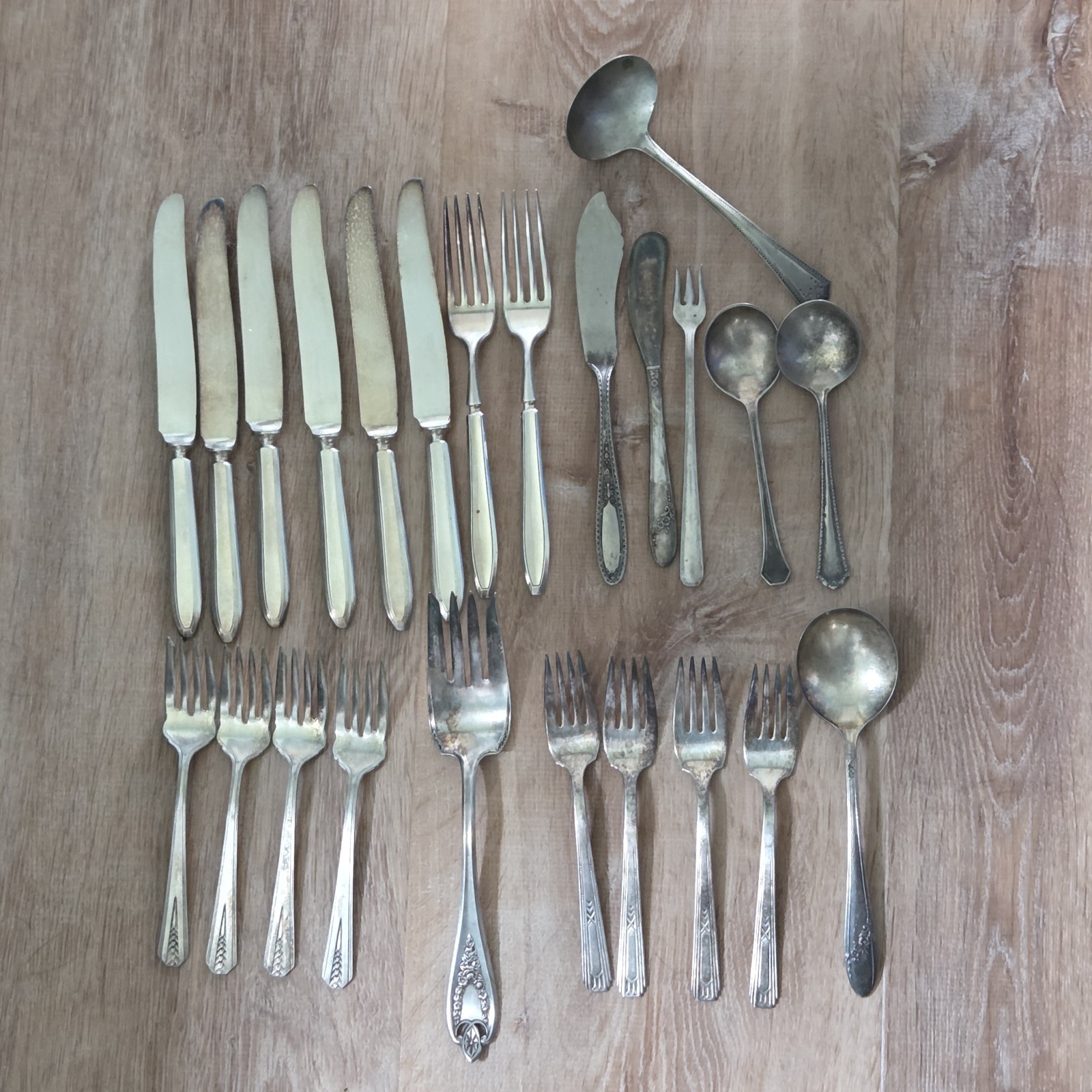 24 Pieces Of Assorted Silver Plated Kitchen Utensils Flatware