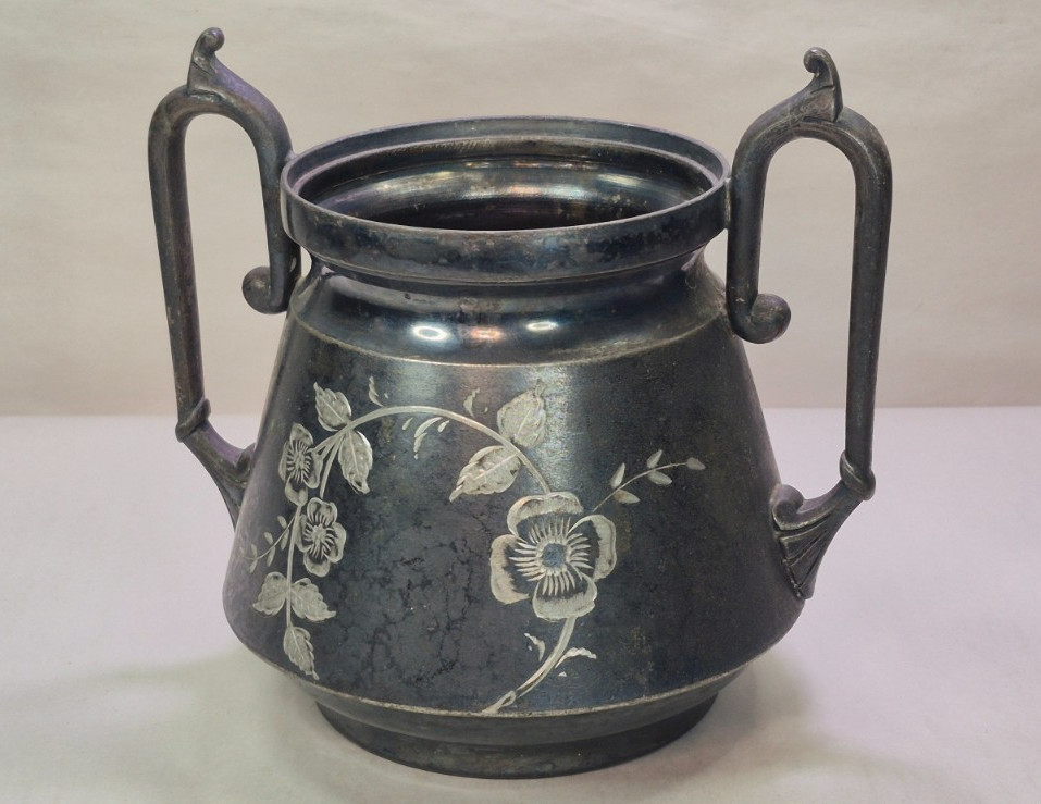 Vintage Wilcox Two Handled Ornate Pot Vase Quadrupled Silver Plate 117 No Lid