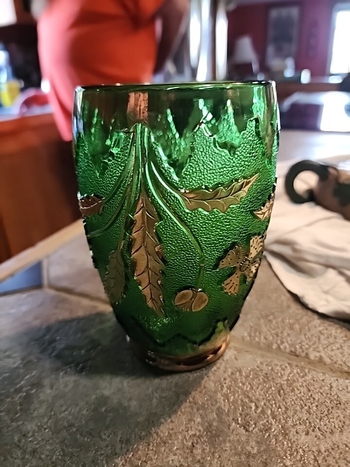 EAPG U.S. GLASS GREEN W/ GOLD #15065 DELAWARE PATTERN 1899 VASE 7¾” Tall