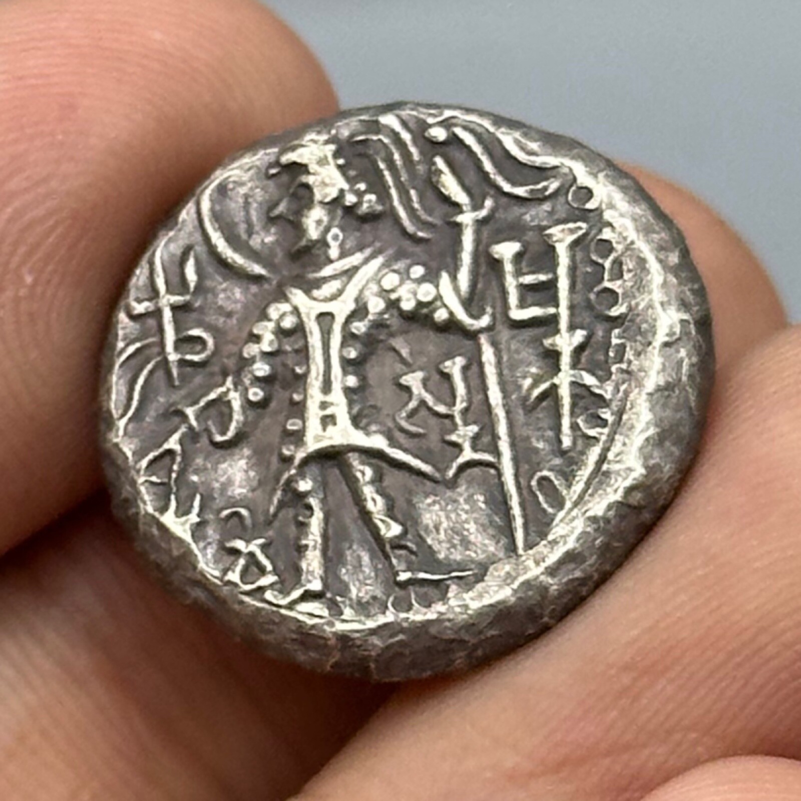 Ancient central Asian buddah silver coin Kushan empire