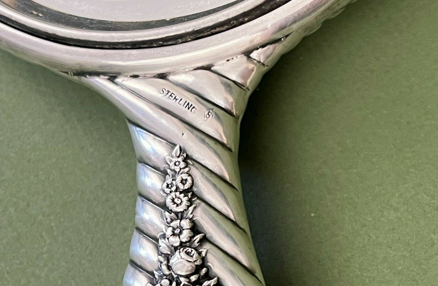 ATQ E.& J. Bass Signed Sterling Silver Ribbed Repousse Crown Flower Hand Mirror