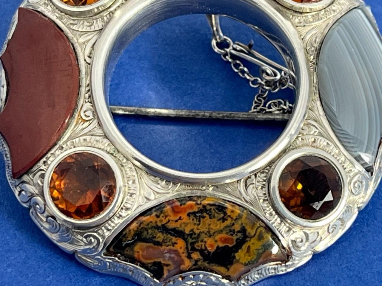 STUNNING LARGE ANTIQUE VICTORIAN SOLID SILVER SCOTTISH AGATE CAIRNGORM BROOCH