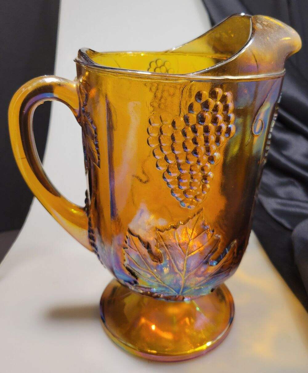 Vintage 1950’s IndianaGlas Iridescent Gold Glass Pitcher Grape Leaves and Grapes