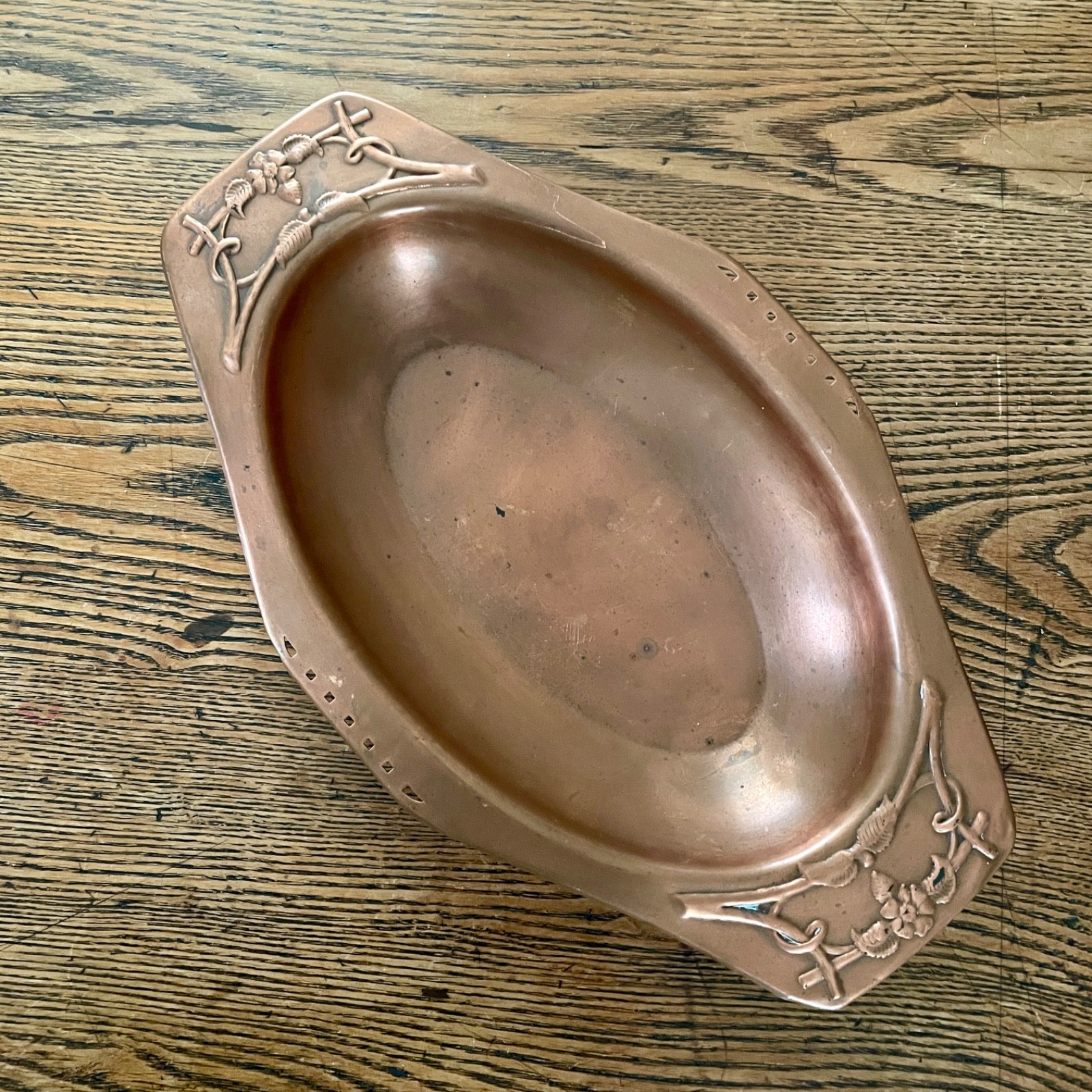 12.5” Mission Arts Crafts Sweden Copper Gotfrid Carlson Repousse Antique Bowl