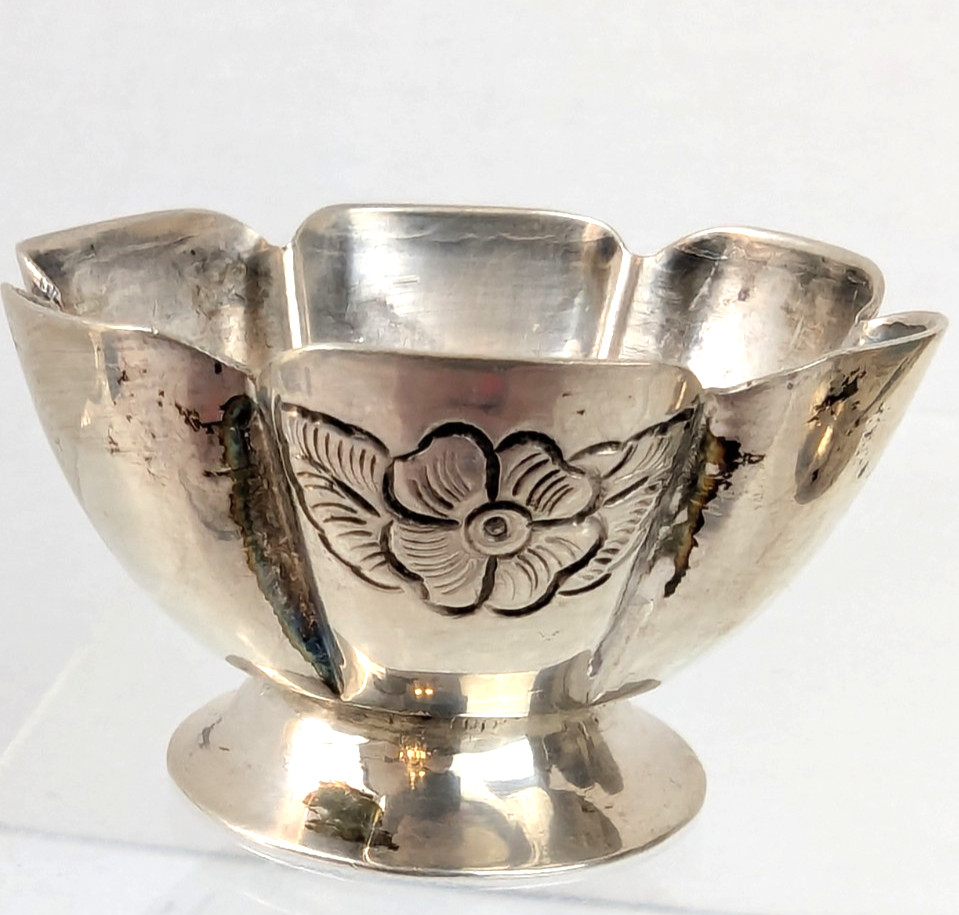 Solid Sterling Silver Maciel Mexican Rose Salt Dip Cellars Pair 43.5 grams Pair