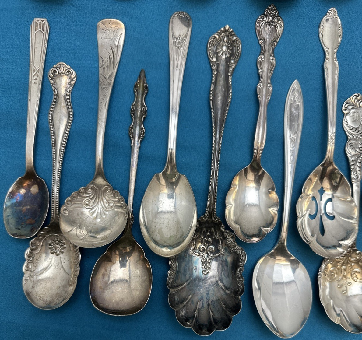 30 Pc Antique to Vintage Mix Silverplated SUGAR SPOONS SHELLS SHOVELS & SIFTERS