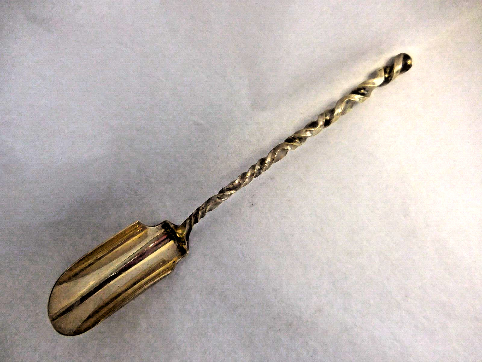 TOWLE NO. 127 /128 STERLING SILVER CHEESE SCOOP DOUBLE TWIST HANDLE NO MONOGRAM