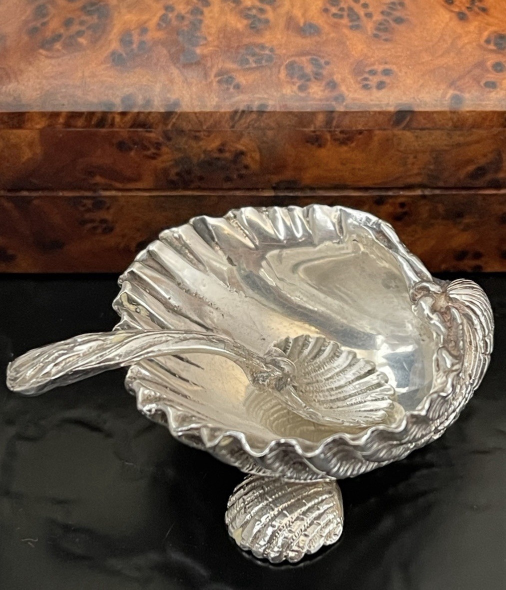 Rare Tiffany & Co Sterling Silver Scallop Shell Salt Dish Spoon Set Italy 1.75”