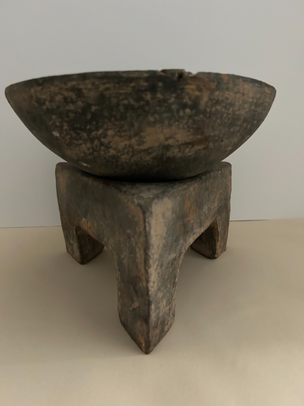 Rustic Bowl – Stone Like Material with Separate Base