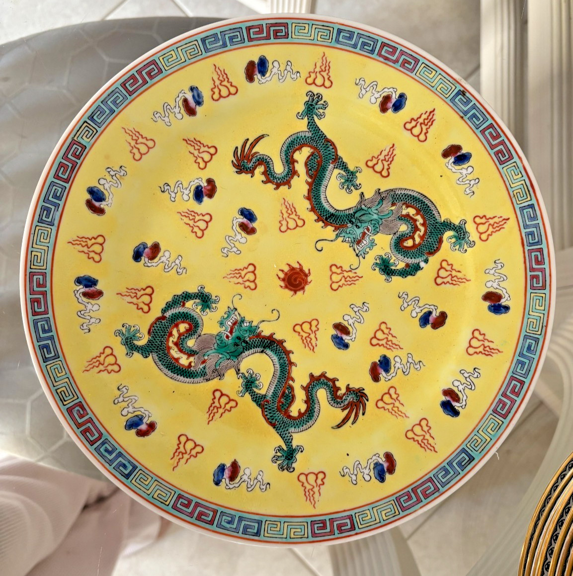 Chinese Jingdezhen Yellow Famille Rose Dragon Porcelain Plate 10″ VTG Repro