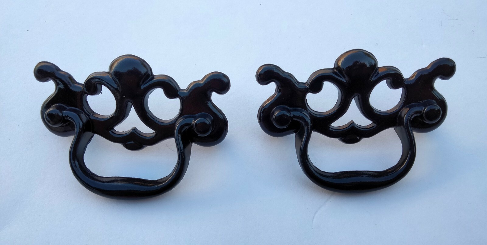 11 VTG KBC Fixed Bail Batwing Drawer Pulls Painted Black 2.5″ Centers 3.25″L