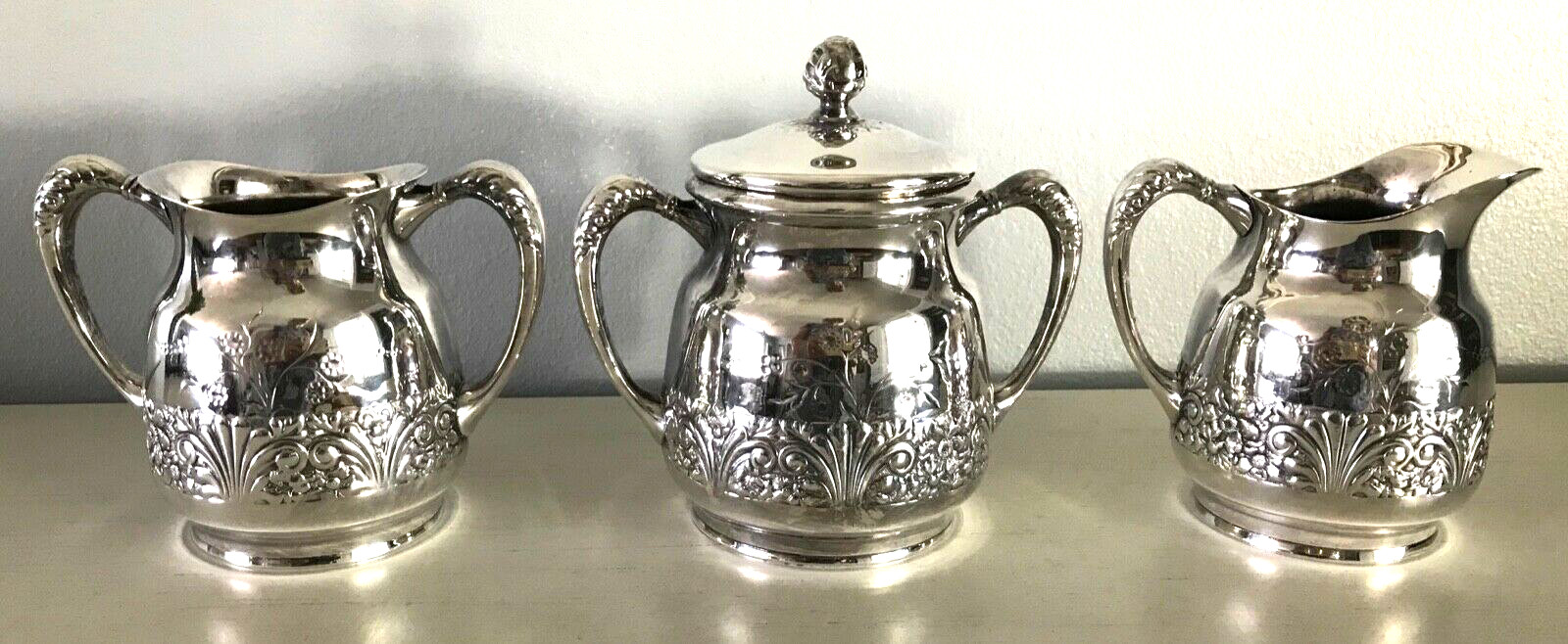 Antique Pairpoint Quadruple Silverplate Repousse 4 Piece Set Creamer Sugar etc.