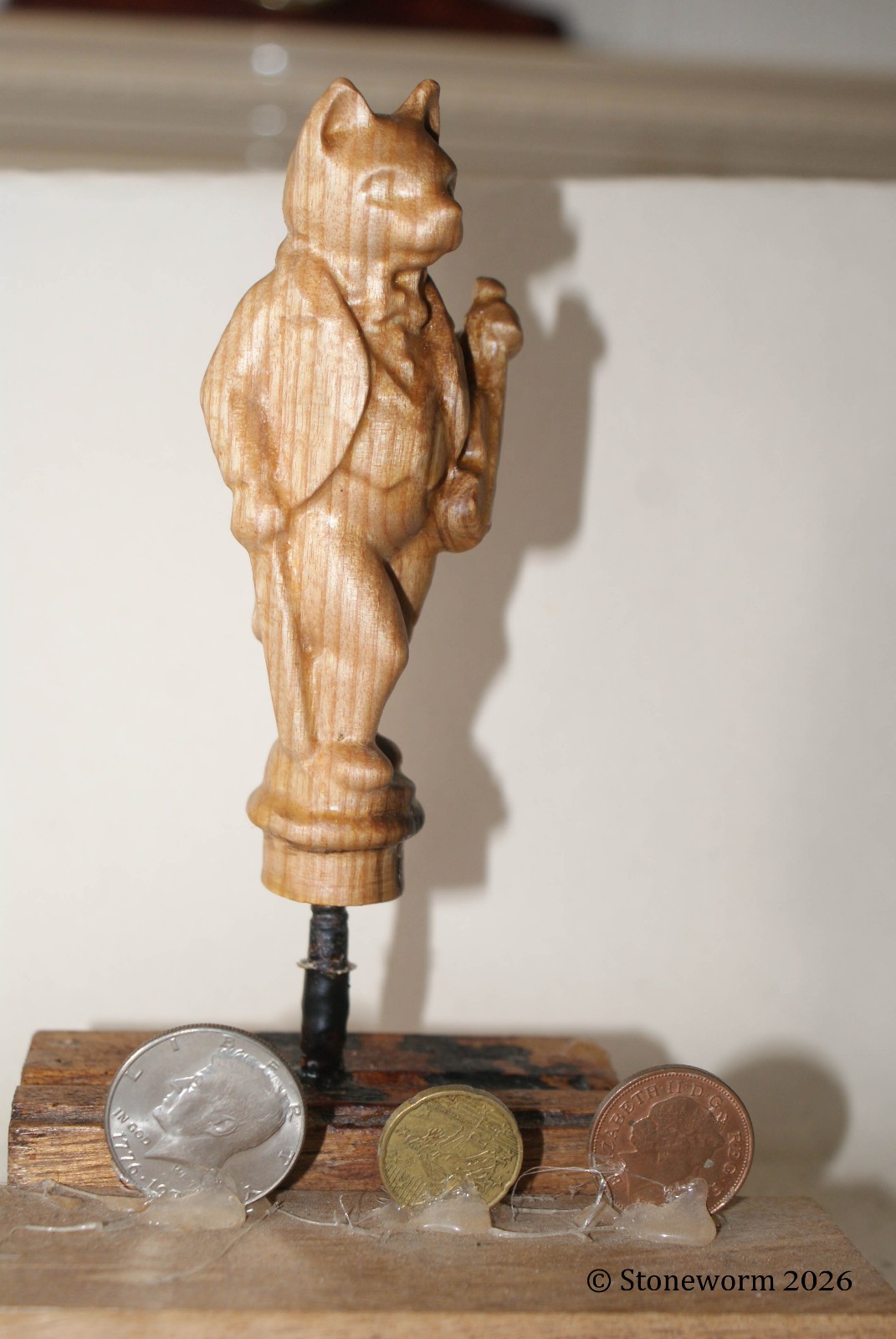 VIOLIN PLAYING CAT Walking Stick Handle carved in solid British ASH