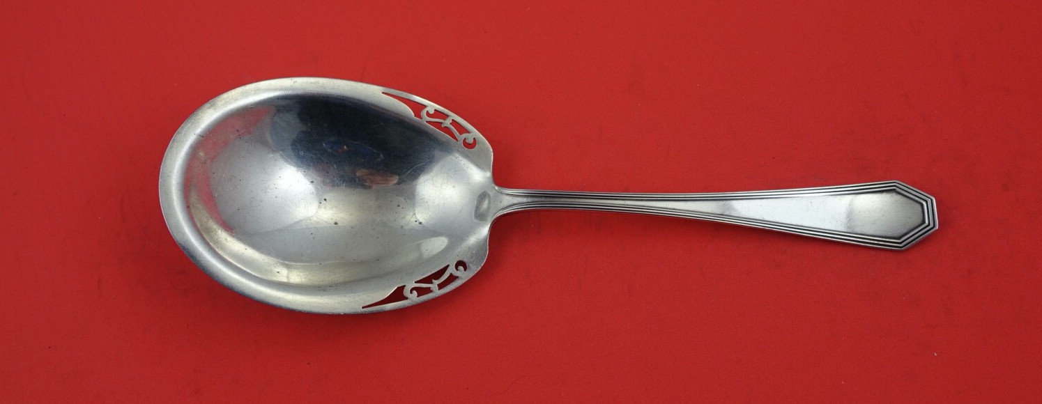 Queen Anne Plain By Dominick and Haff Sterling Silver Berry Spoon pierced 7 3/4″