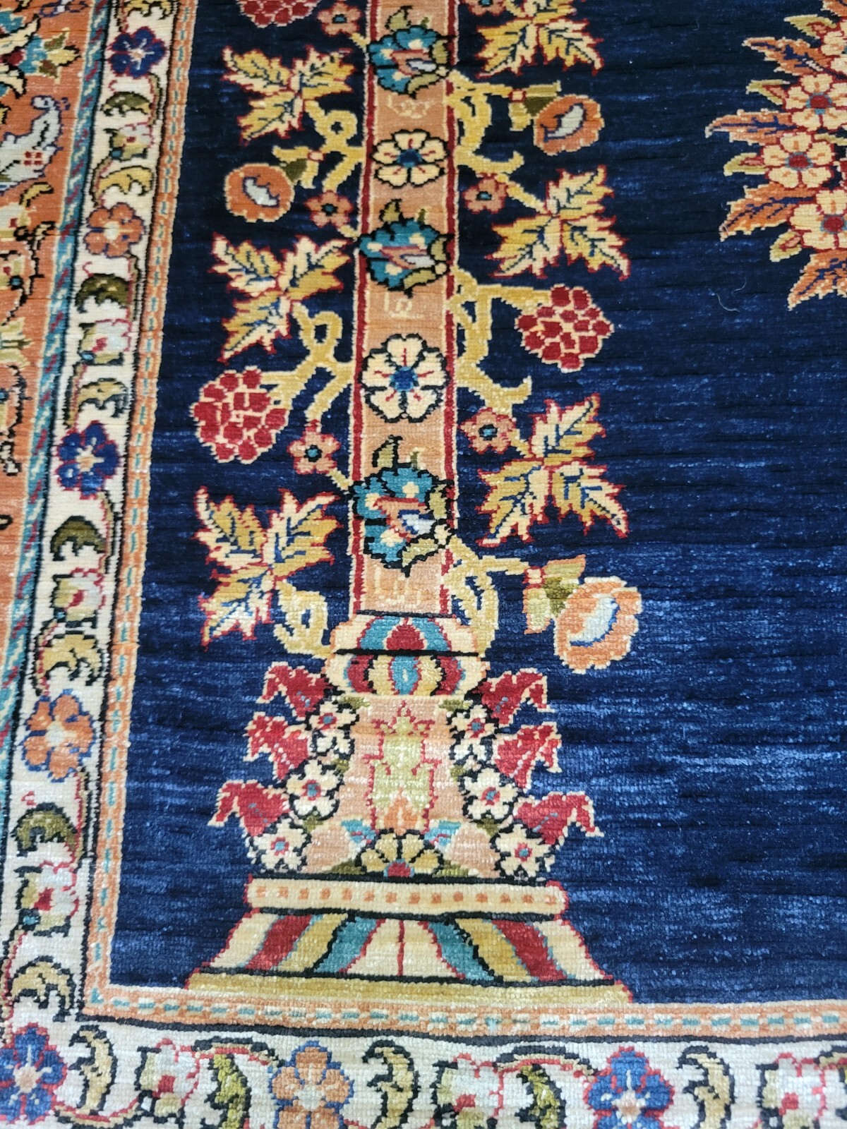 Authentic SIGNED Hand Knotted 100% Silk Turkish Ozpec Hereke Rug 31 1/2” X 58”