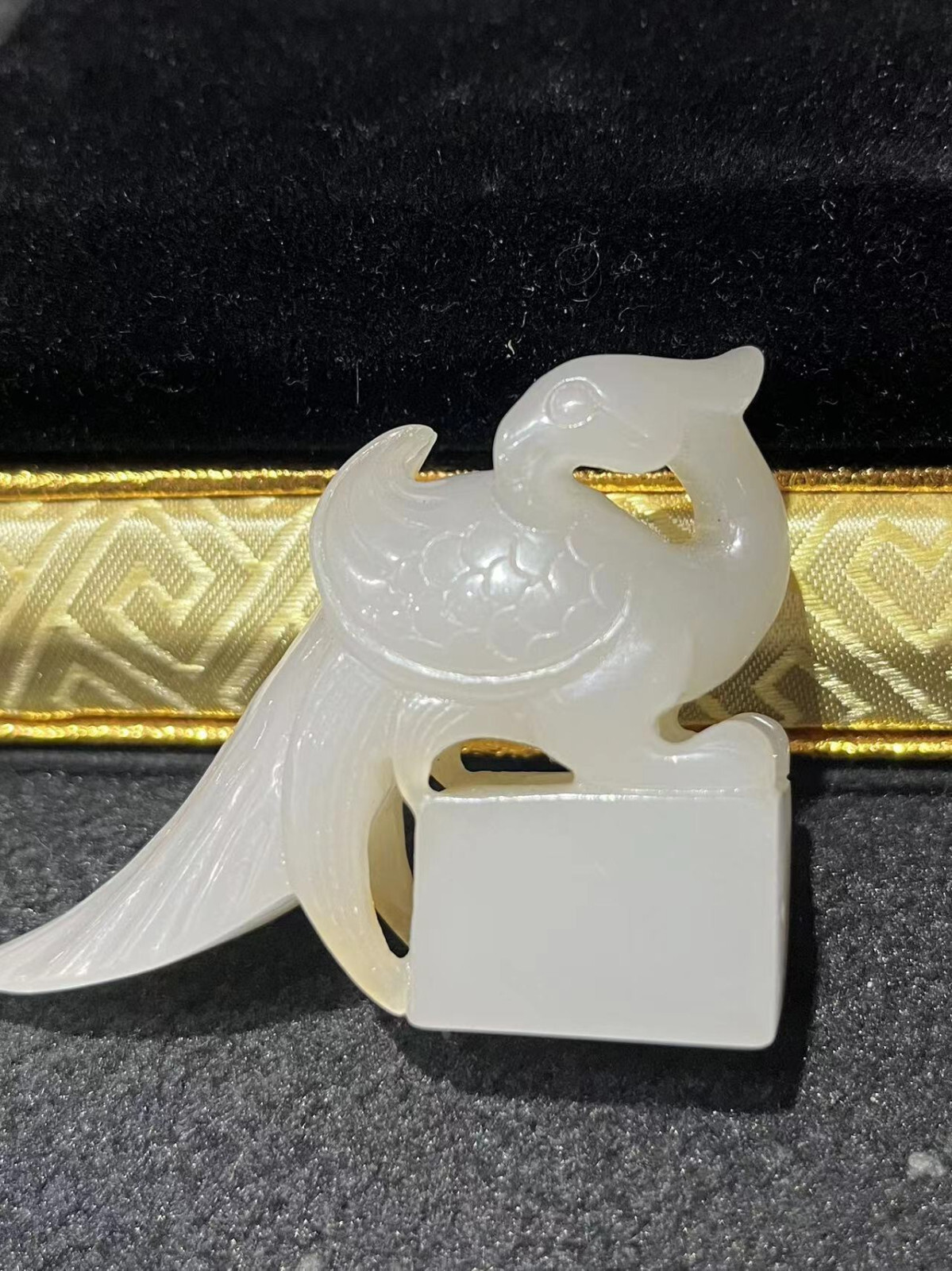 China Nature hetian white jade Old handwork phoenix seal bixie statue 19t