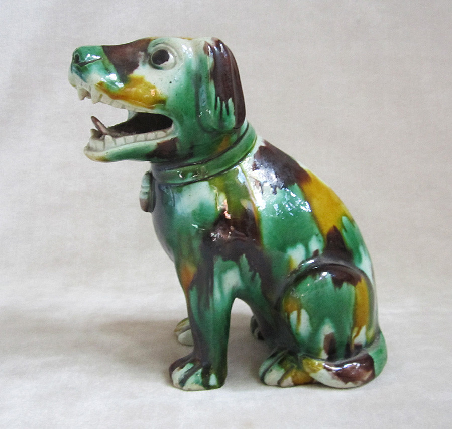 CHINESE EXPORT SANCAI-GLAZED PORCELAIN SEATED HOUND, Kangxi Period, c. 1662-1722