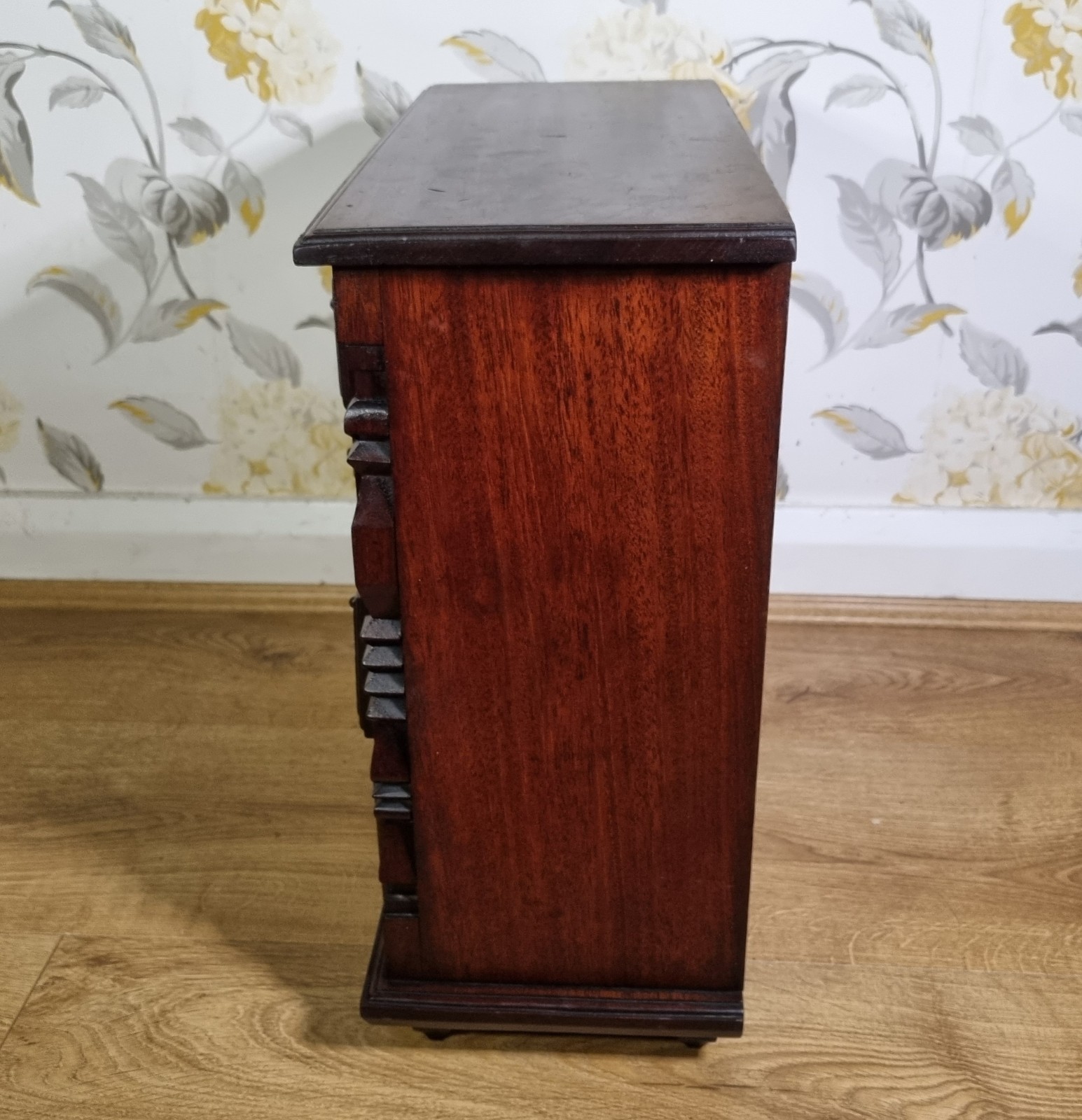 Antique 19th Century Mahogany Miniature Chest Of 5 Drawers Apprentice Piece