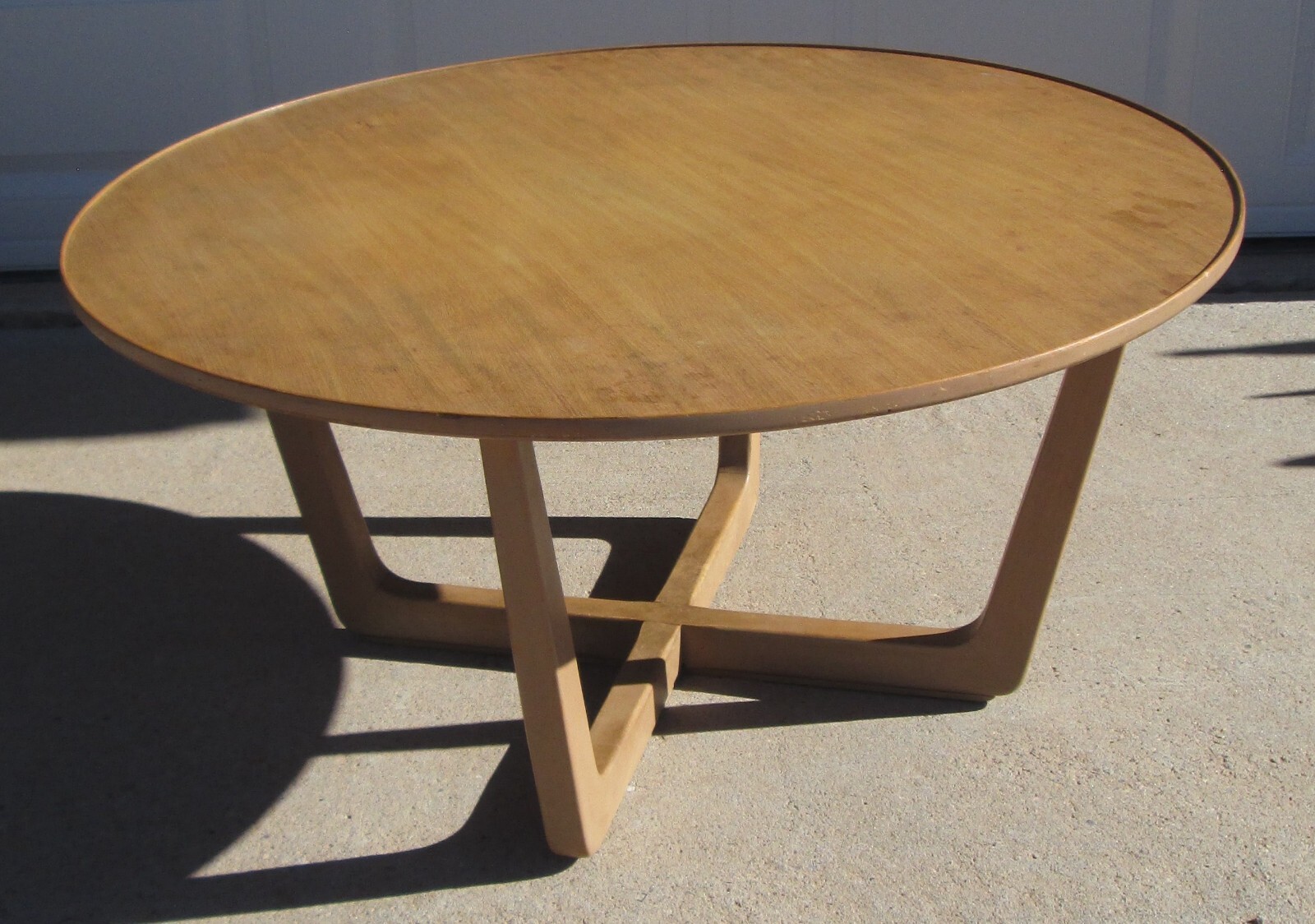 Edward Wormley Drexel Precedent Cocktail Table 36-3/4 inch Diameter Mid Century