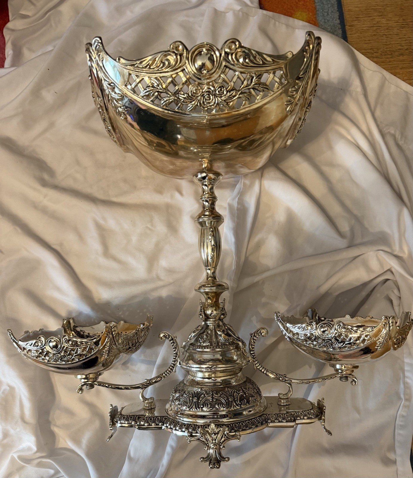 Silverplate Ornate Footed Centerpiece Compote Bowl w/ 2 Side Bowls