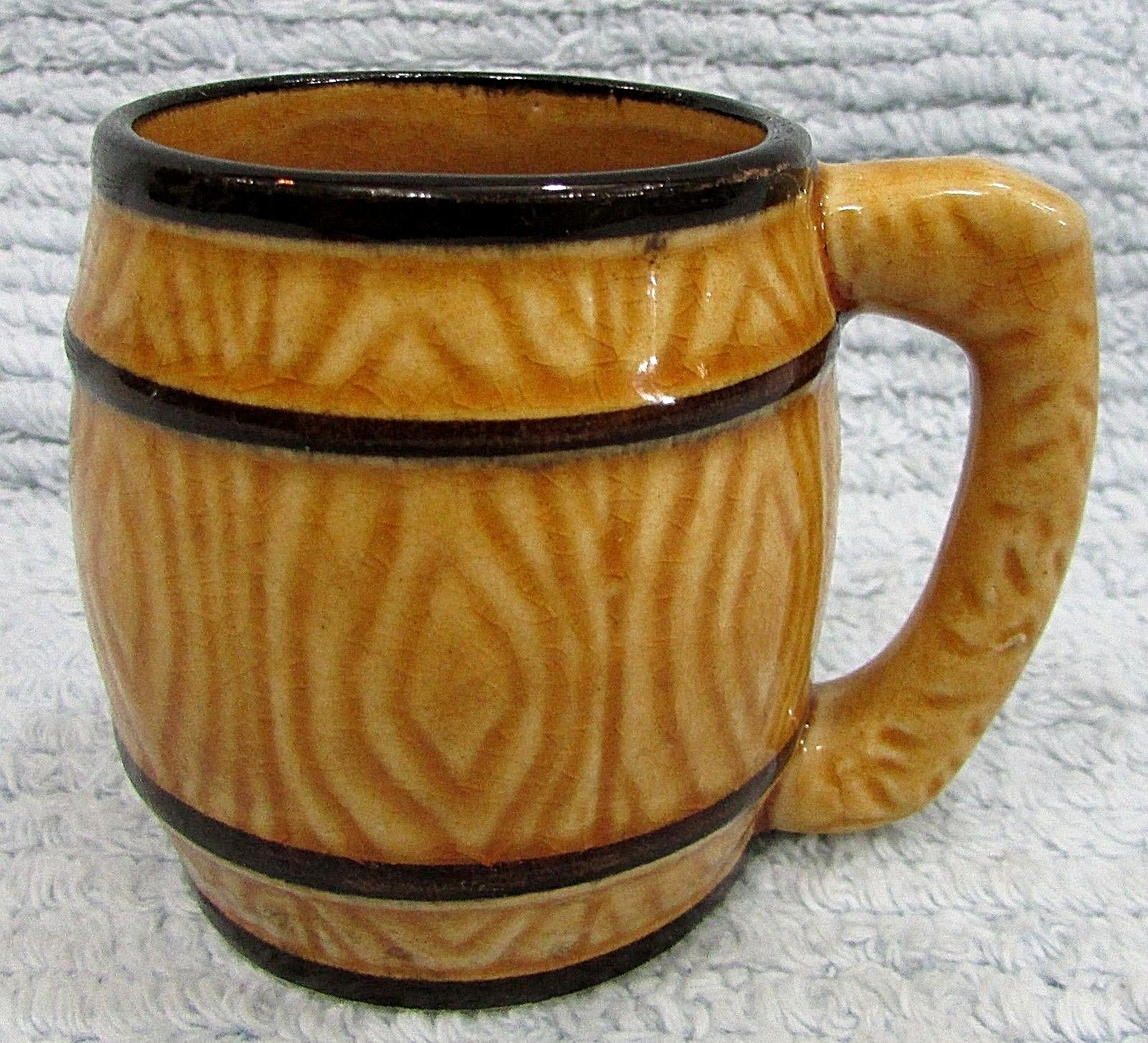 Small 3″ Vintage 1960’s Japan Ceramic Pottery Tan Black Wood Barrel Mug FREE S/H