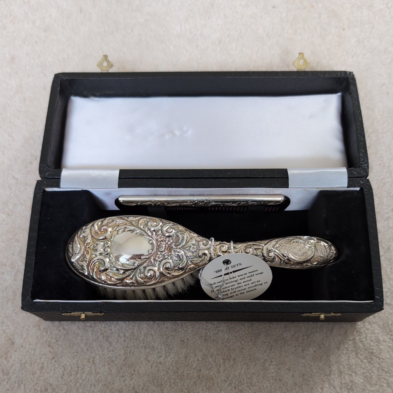 BROADWAY & Co – Sterling Silver – 2 PIece Childrens Victorian Style Brush & Comb