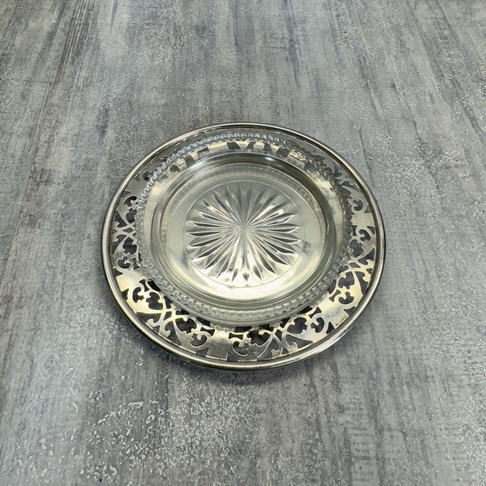 Vtg Roden Brother Sterling Silver Ashtray With Glass Insert 53 Grams 1.9 Fl Oz