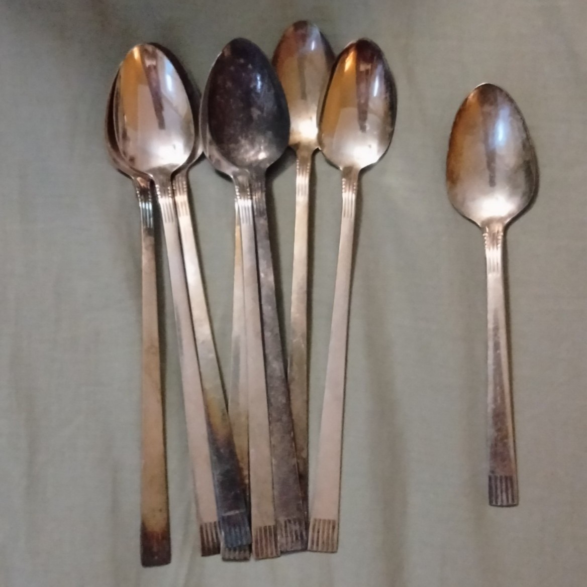 8 iced tea spoons & 1 teaspoon silverplated SKYLINE 1956 Oneida MCM
