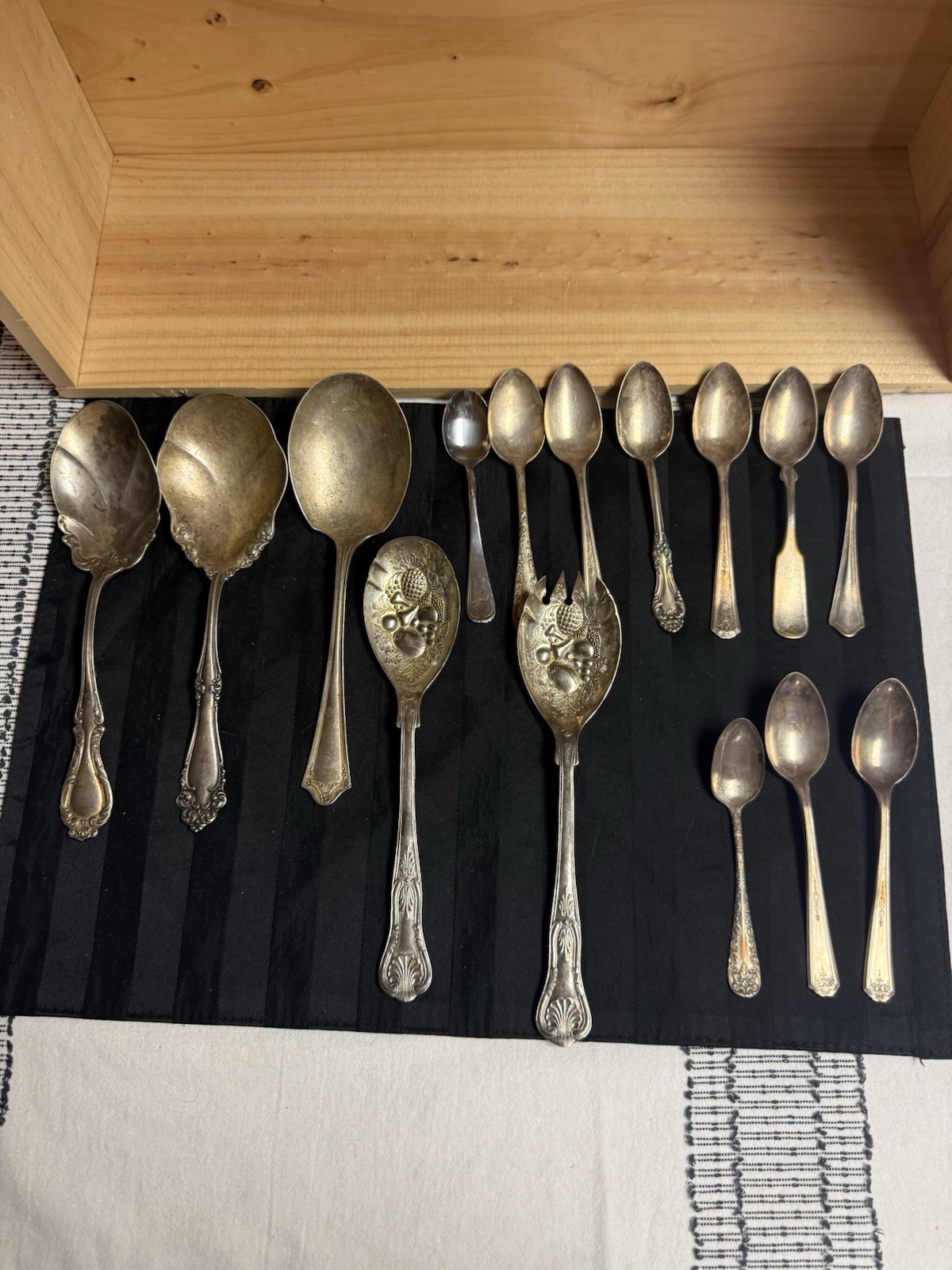 Vtg 14-Piece Silver Plated Spoon Lot Embossed Repoussé Fruit Salad Server Set