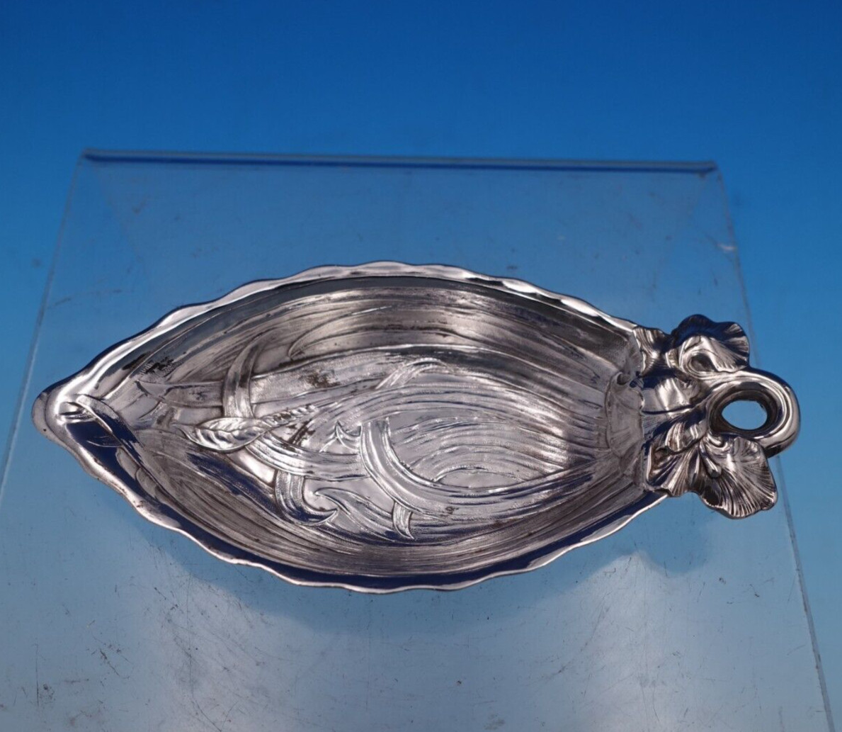 Iris by Durgin-Gorham Sterling Silver Nut Cup Durgin Mark #104B 4 1/2″ (#7759)