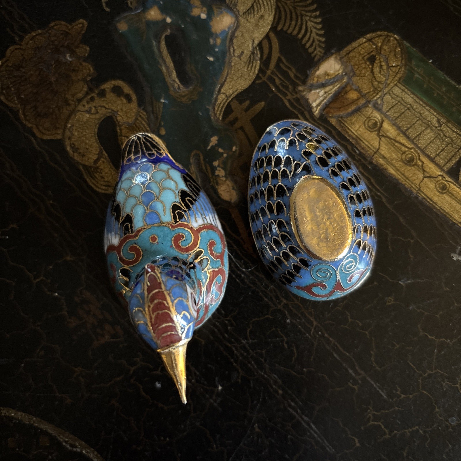 Chinese Cloisonne Blue Red And Gold Coloured Bird Trinket – Collectible Vintage