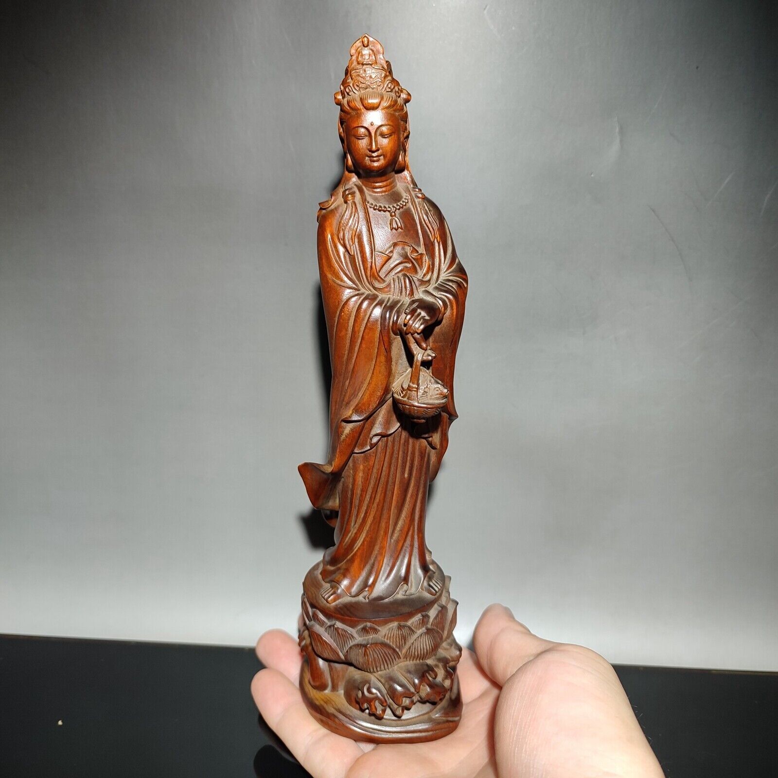 Boxwood Carving Buddha Kwan-yin Bodhisattva Wood Figure Wooden Guanyin
