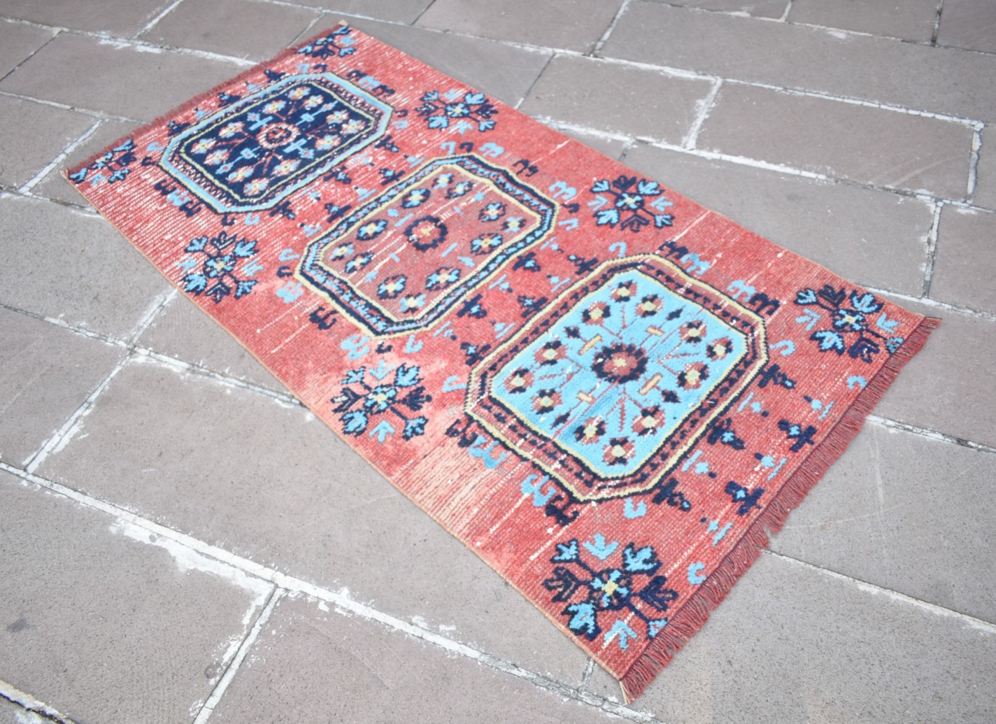 Vintage Turkish Rug 35” x 68” Anatolian Hand-knotted Oushak Rug Home Decor Rug