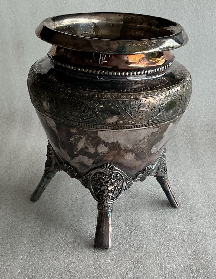 ANTIQUE VICTORIAN SILVERPLATED YMCA 1900 FOOTED TROPHY VASE URN MIDDLETOWN 101