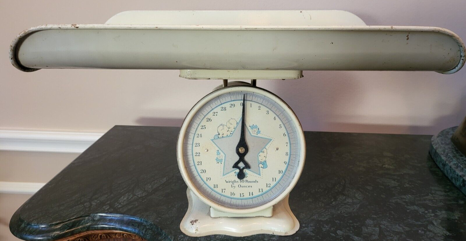 VINTAGE – 1950s American Family Baby Scale 30 Pounds, White, Good condition
