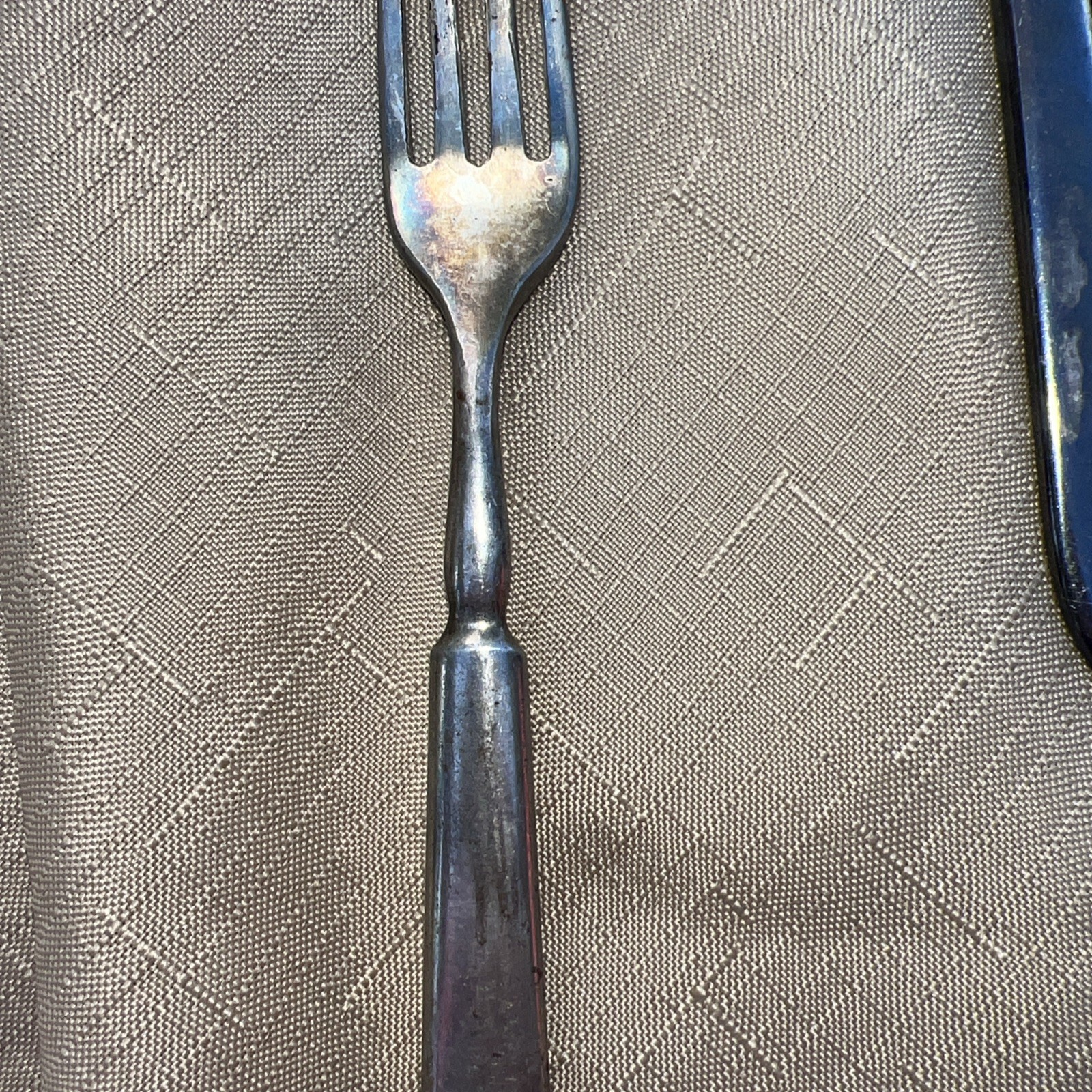 3 Various Rogers Brand Forks Replacement Dinner Forks 7 3/4″