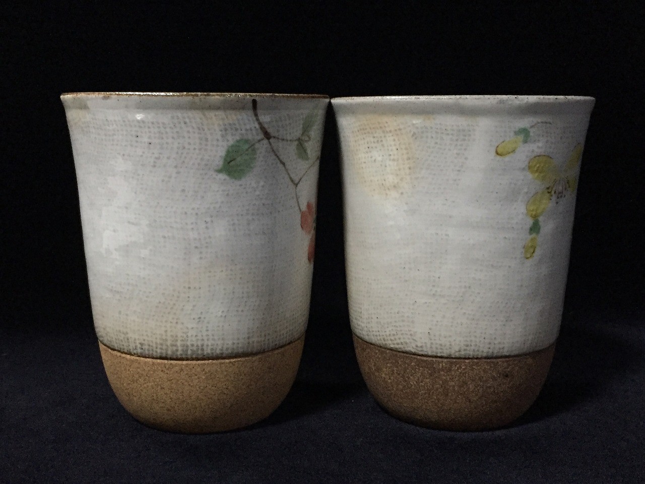 L1942 Vintage Japanese Yunomi Tea Cups Set of 2 Floral Ceramic Pottery Signed