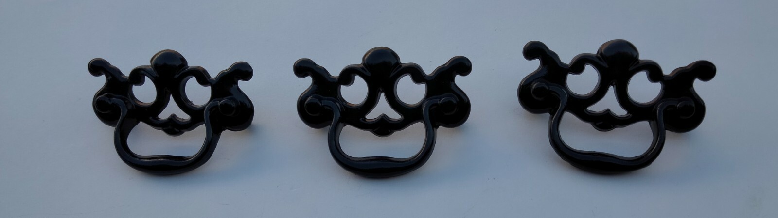 11 VTG KBC Fixed Bail Batwing Drawer Pulls Painted Black 2.5″ Centers 3.25″L