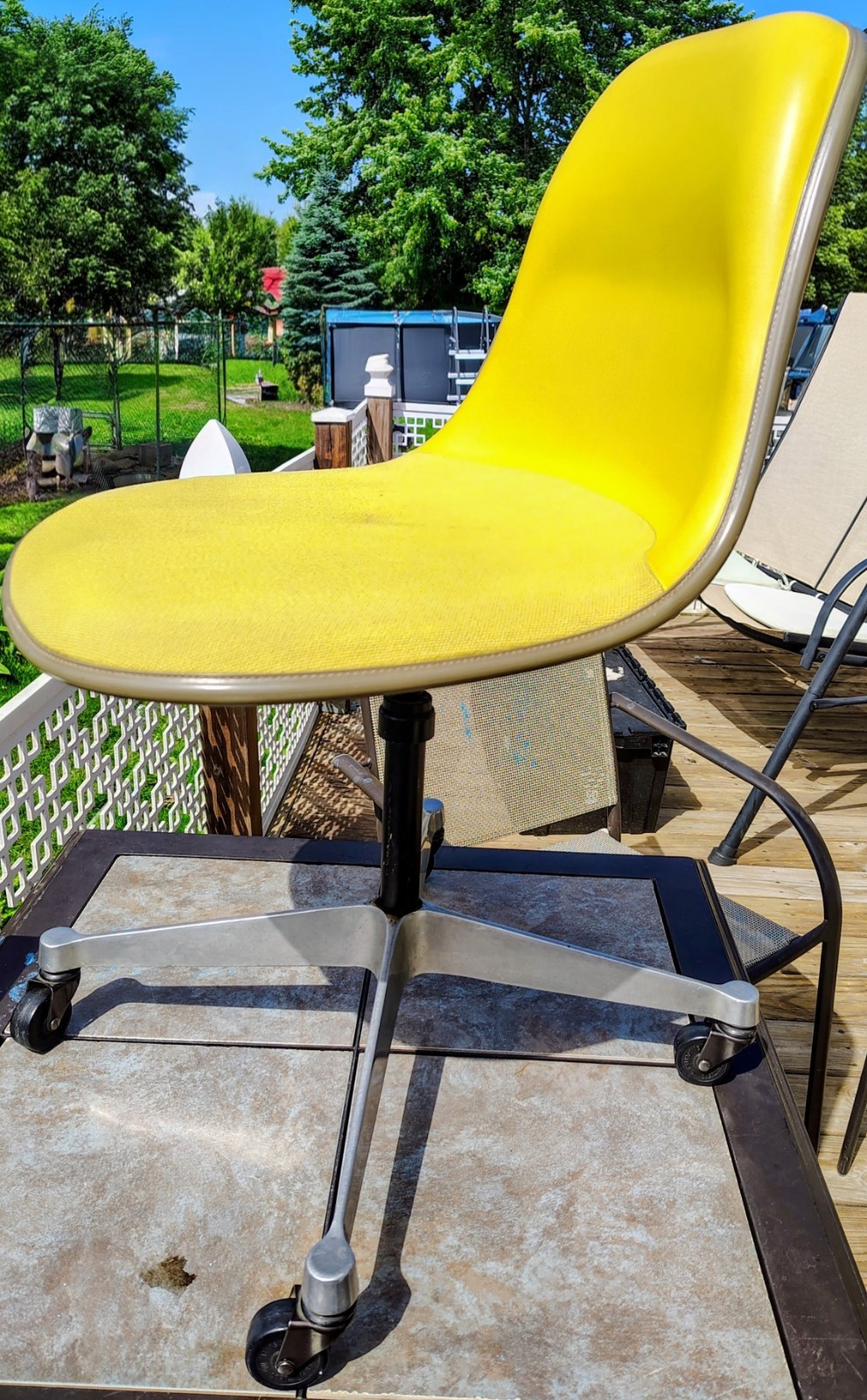 Original Herman Miller Eames Fiberglass Chair Yellow Office Swivel Secretary