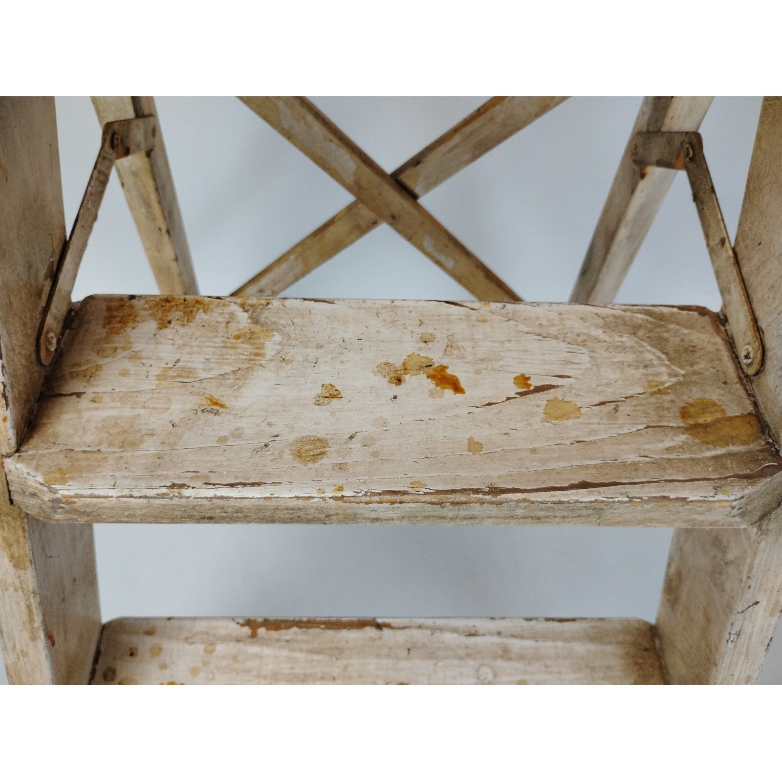 Vintage Wooden 3 Step Stool Ladder Rustic Farmhouse Plant Stand White 22″ Prop