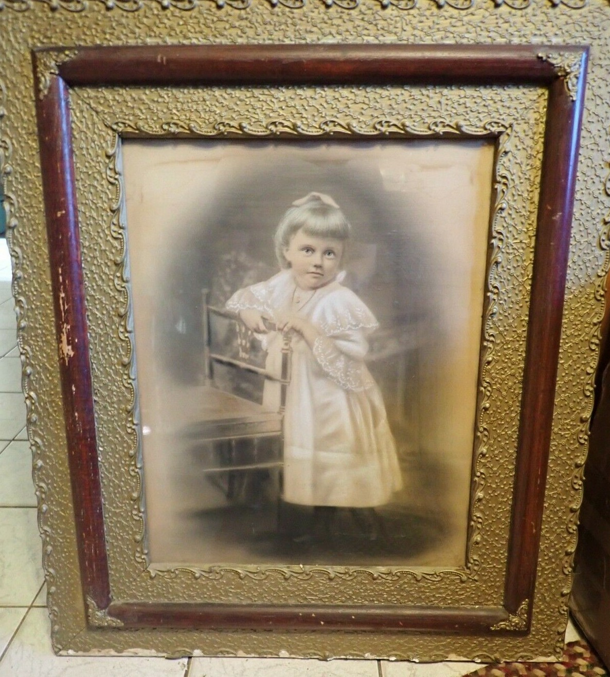 Antique Wood Picture Frame 26 x 30″ for 16″x20″ Picture Gold Ornate 2 tone