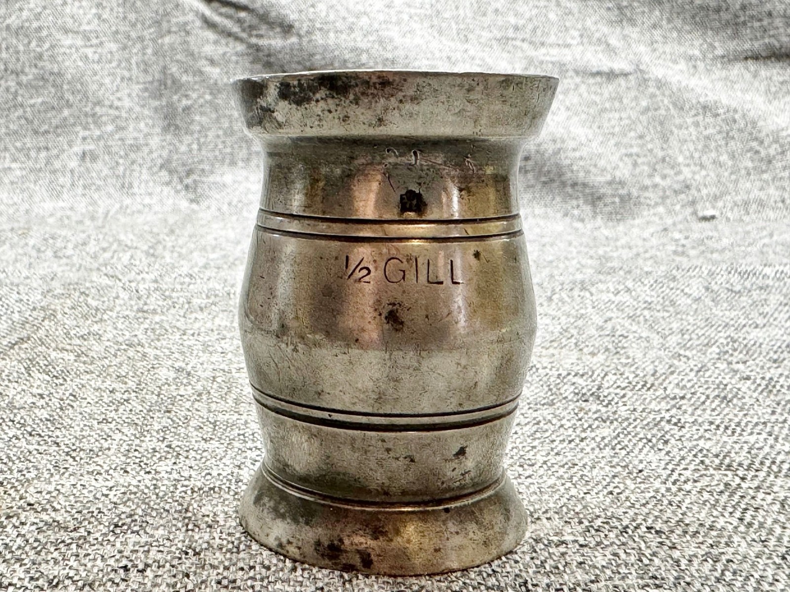 ANTIQUE BRITISH 1/2 GILL METAL PUB BAR SPIRIT MEASURE HALLMARKED COLLECTIBLE